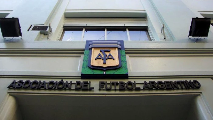 6991bc6f4e011_700_394!