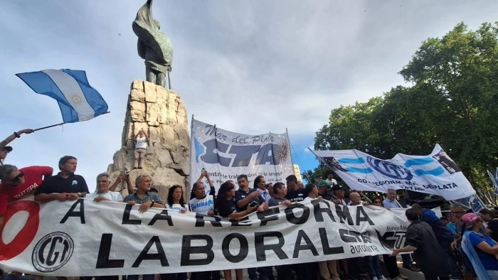 69948ce3b1db7_700_394!