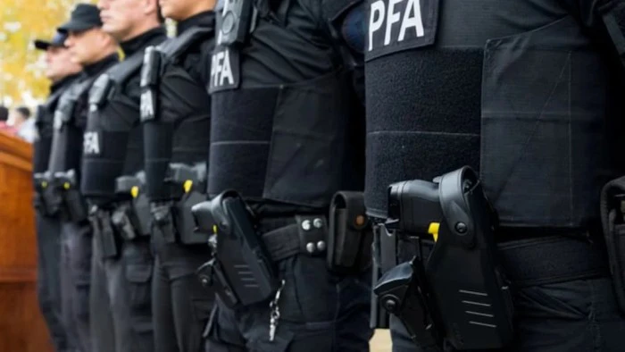 68514ed33acf1_700_394!