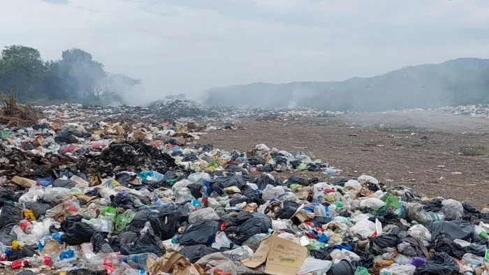 69a5f0e15e5d2_700_394!