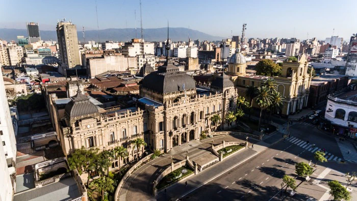 644d62a34ddc7_700_394!