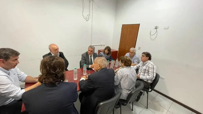 69b43c860af16_700_394!123