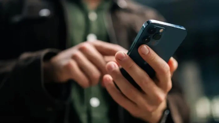 6974dc3310b9e_700_394!