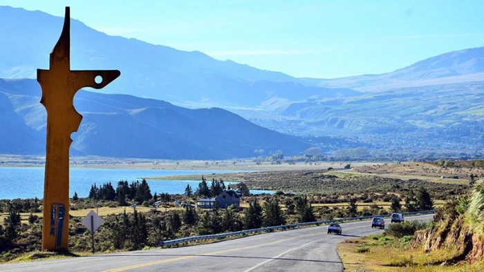 697ecd8f0cd1d_700_394!