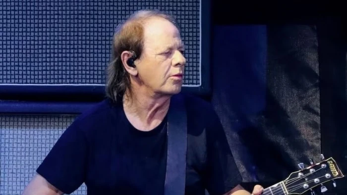 69bd3c26961a5_700_394!