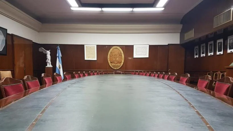 818x460_260523222651_76335