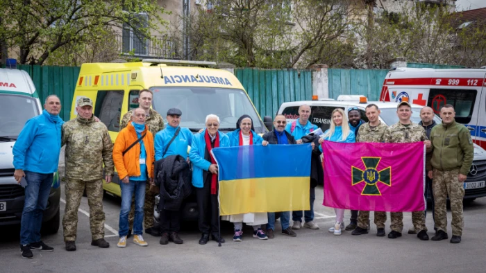 69977ee9e213f_700_394!